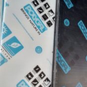 Tenga cuidado al revisar las marcas que le ofrezcan en internet ya que una cosa es la del fabricante como en este caso polygal y la otra la de cualquier distribuidor local.